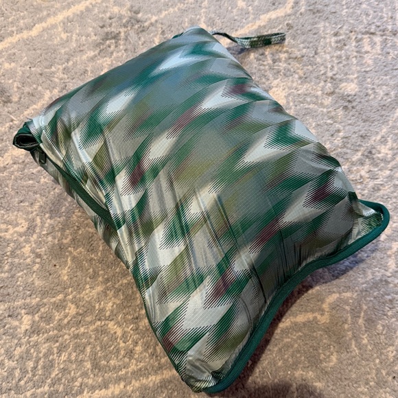 Free people FP movement Scrunchy Glossy Printed Pippa Packable Puffer Jacket M - Picture 12 of 12